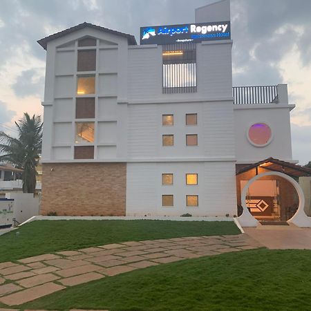 ホテル Airport Regency Devanahalli エクステリア 写真